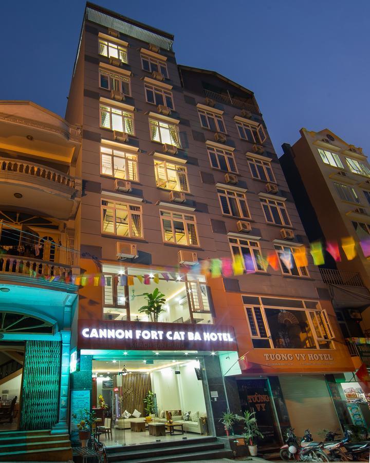 Cannon Fort Cat Ba Hotel Dong Khe Sau Bagian luar foto